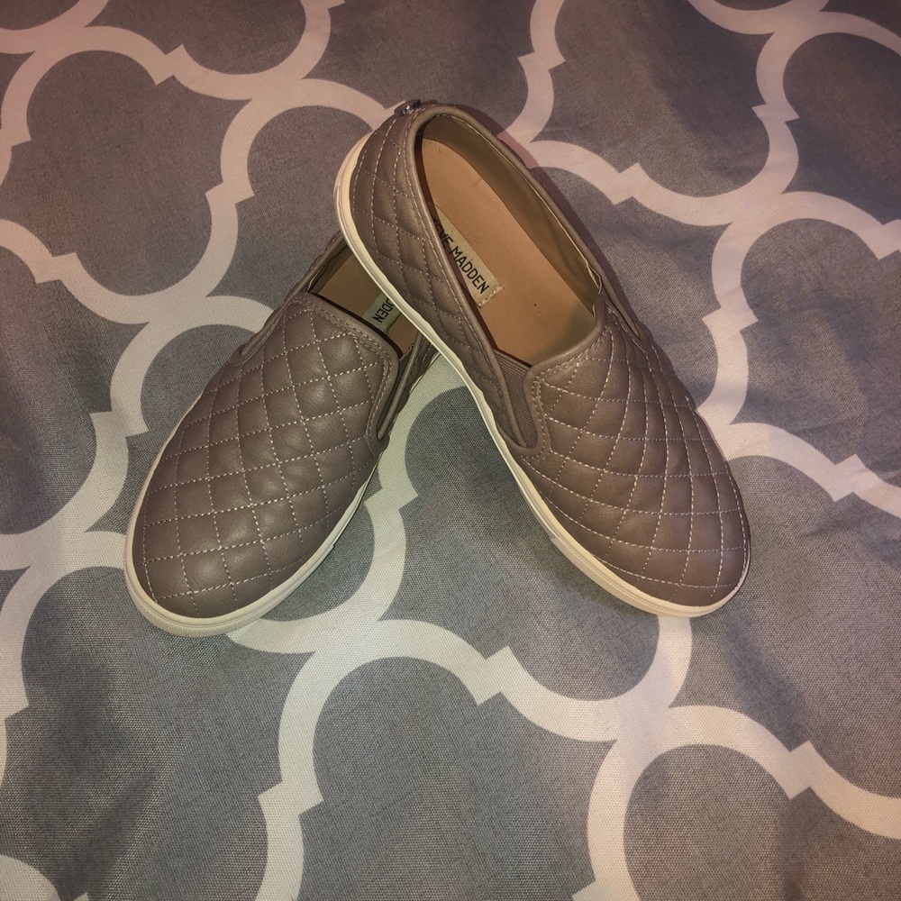 Steve Madden shoes sz 10 cream color